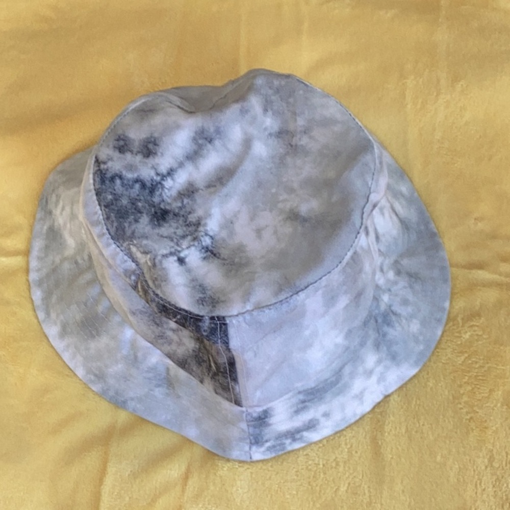 Bucket hat - Picture 2 of 5